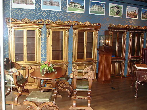 Шкафы, комоды